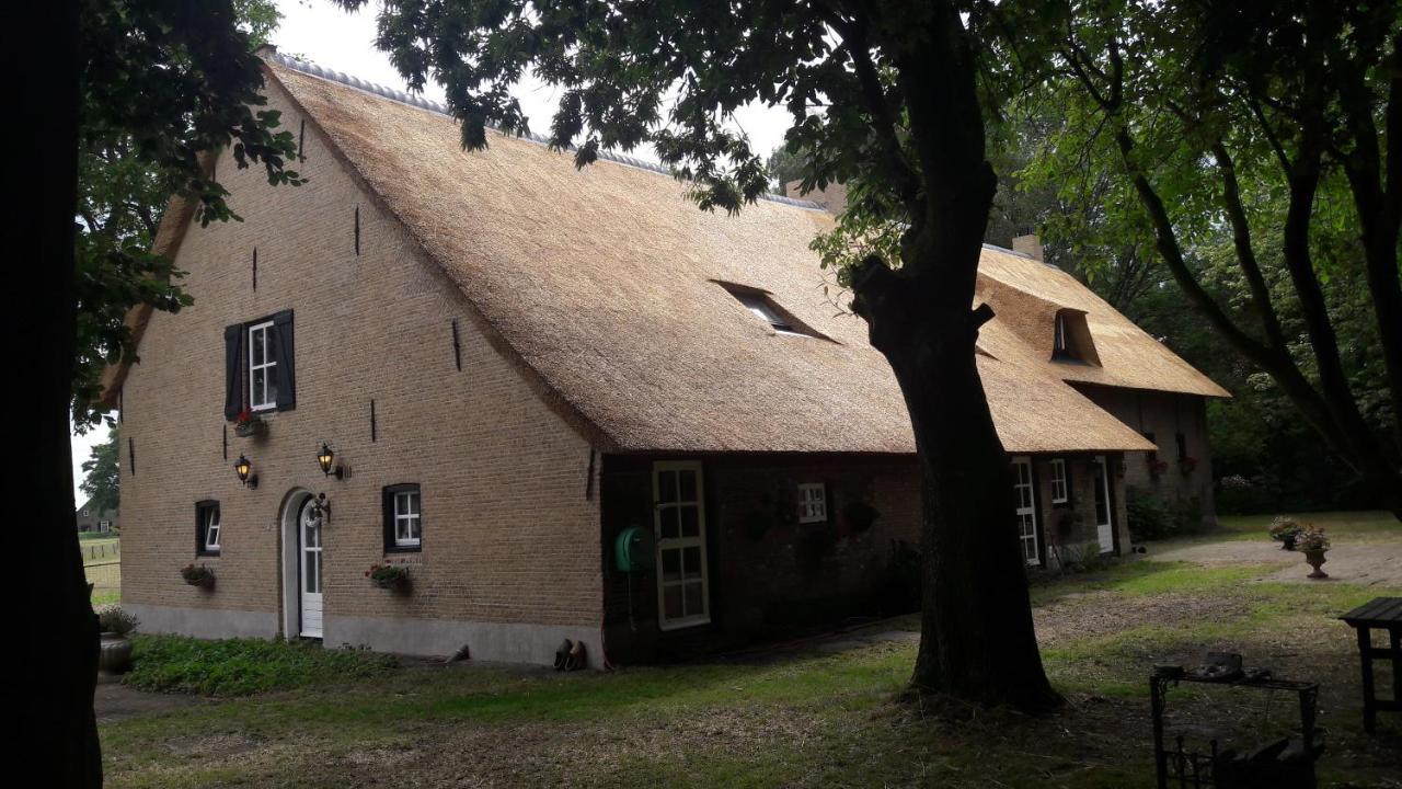 B&B Charming Farmhouse Prinsenbeek Exterior foto
